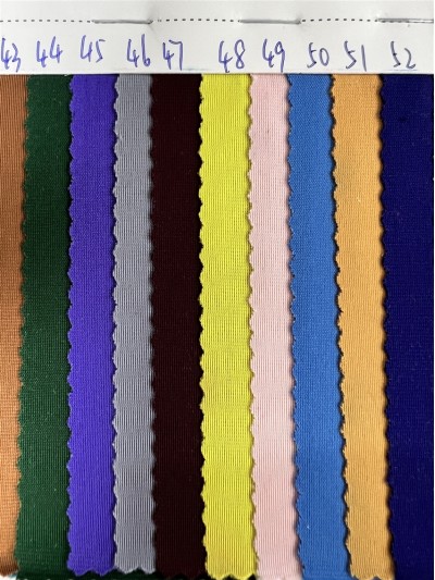 DG-BT recycled polyester matte Lycra Composition: 82% recycled polyester 18% spandex Weight: 180g/㎡ Width: 150CM detail view-2